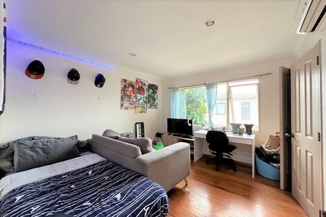 Photo of property in 7a Waterfront Road, Mangere Bridge, Auckland, 2022