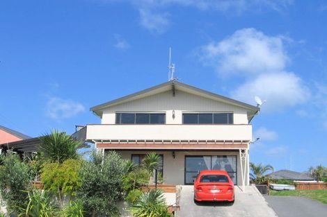 Photo of property in 982 Papamoa Beach Road, Papamoa Beach, Papamoa, 3118
