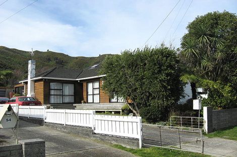 Photo of property in 52 Wise Street, Wainuiomata, Lower Hutt, 5014