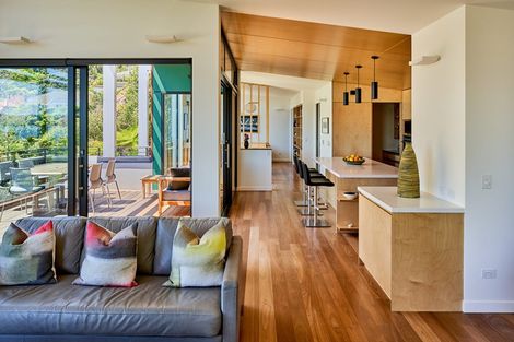 Photo of property in 4 Marama Terrace, Eastbourne, Lower Hutt, 5013