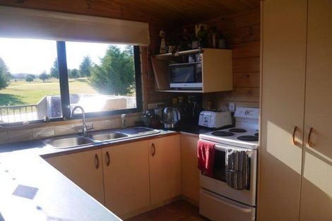 Photo of property in 11 Yasmin Lane, Kinloch, Taupo, 3377