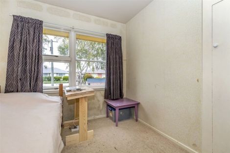 Photo of property in 1 Brookby Crescent, Avonhead, Christchurch, 8042