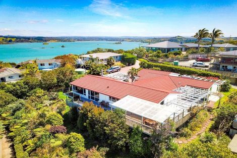 Photo of property in 61 Doves Bay Road, Kerikeri, 0294