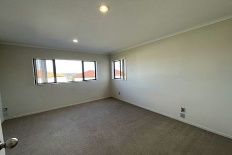 Photo of property in 65 Keri Vista Rise, Papakura, 2110