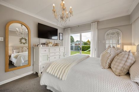 Photo of property in 6 Erika Place, Fairview Downs, Hamilton, 3214