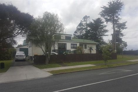 Photo of property in 1 Posa Avenue, Henderson, Auckland, 0612