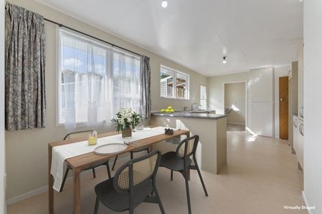 Photo of property in 15 Halswell Crescent, Westbrook, Palmerston North, 4412