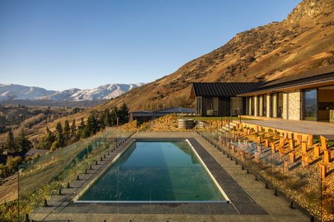 Photo of property in 83 Sicilian Lane, Lake Hayes, Queenstown, 9371