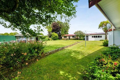 Photo of property in 37 Flint Road West, Stratford, 4332