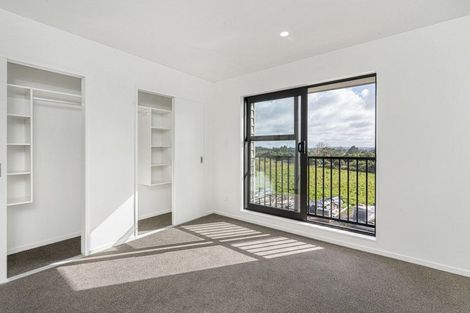 Photo of property in 31 Falcon Crescent, Hobsonville, Auckland, 0618