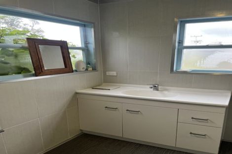 Photo of property in 108 Seaview Road, Paraparaumu Beach, Paraparaumu, 5032