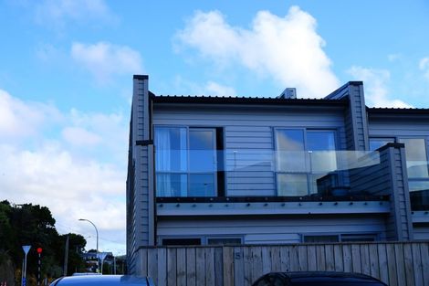 Photo of property in 3/19 Collins Avenue, Tawa, Wellington, 5028
