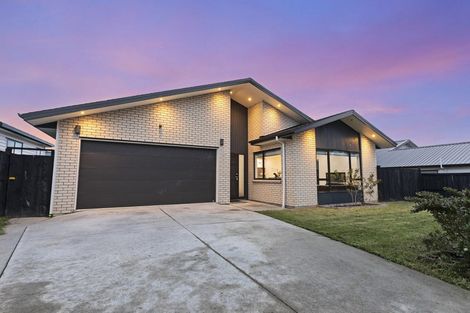 Photo of property in 219 Matua Road, Kumeu, 0810