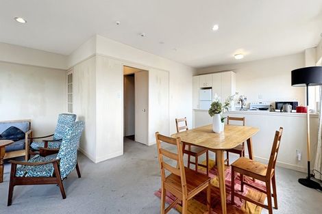 Photo of property in Mansfield Towers, 1 Grant Road, Thorndon, Wellington, 6011
