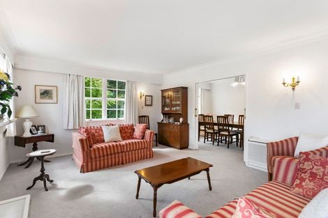 Photo of property in 4 Freemans Way, Pinehaven, Upper Hutt, 5019