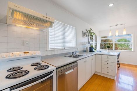 Photo of property in 37 Rosalind Road, Glenfield, Auckland, 0629