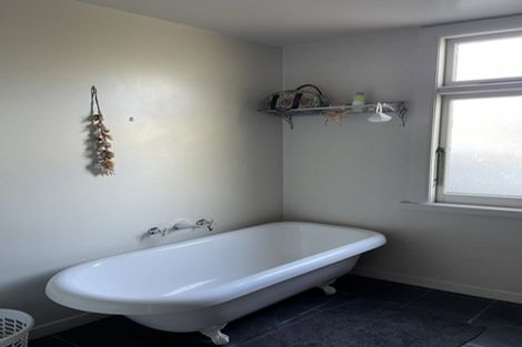 Photo of property in 1/900 Heretaunga Street East, Parkvale, Hastings, 4122