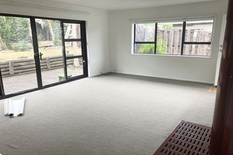 Photo of property in 2/21 Liam Place, Half Moon Bay, Auckland, 2012