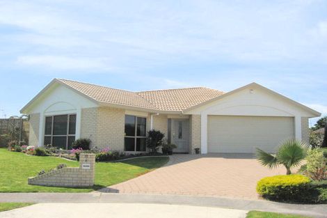 Photo of property in 15 Newport Key, Papamoa Beach, Papamoa, 3118