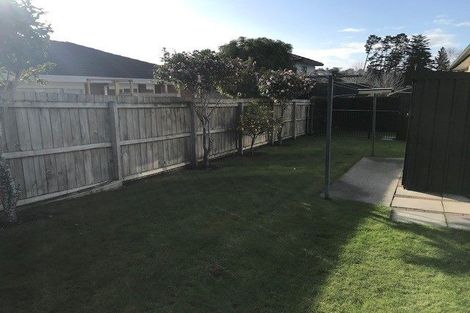 Photo of property in 2/270 Cascades Road, Botany Downs, Auckland, 2010