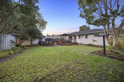 Photo of property in 19 Robert Allan Way, Pakuranga Heights, Auckland, 2010
