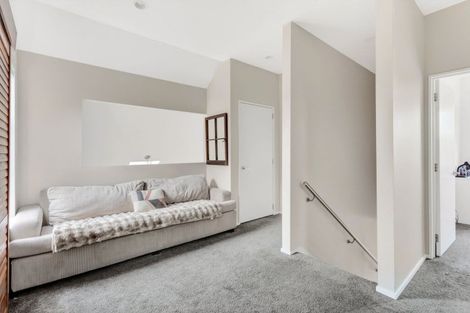 Photo of property in 29a Clare Street, Cambridge, 3434