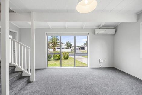 Photo of property in 7 Litchfield Place, Clarks Beach, 2122