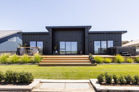 Photo of property in 176 Whirinaki Road, Eskdale, Napier, 4182