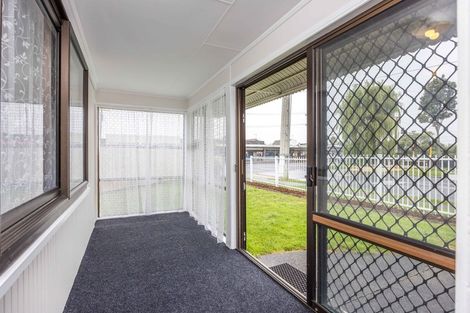 Photo of property in 1 Ranfurly Road, Papatoetoe, Auckland, 2104
