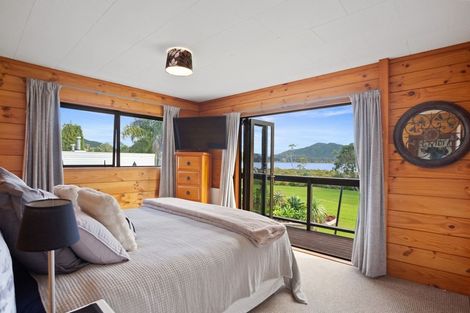 Photo of property in 65 Tangiteroria Lane, Pauanui, Hikuai, 3579