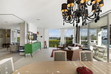 Photo of property in 17a Dodson Avenue, Milford, Auckland, 0620