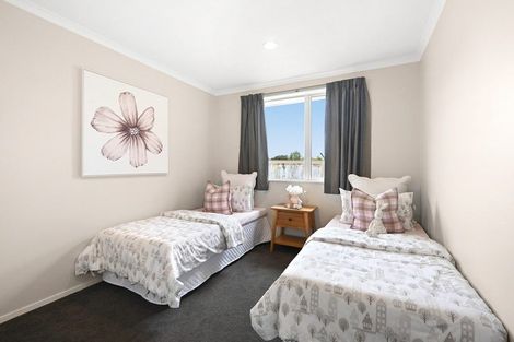 Photo of property in 33 Tupelo Street, Pukete, Hamilton, 3200