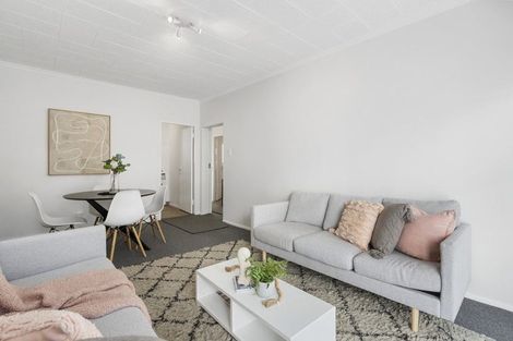 Photo of property in Kingsgate Flats, 10 Austin Street, Mount Victoria, Wellington, 6011