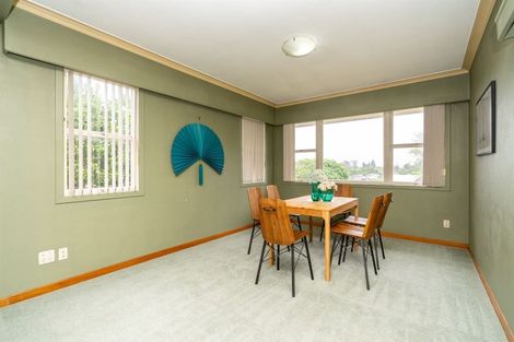 Photo of property in 35 Forest Lake Road, Forest Lake, Hamilton, 3200