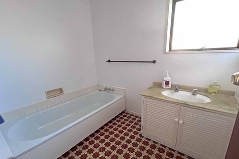 Photo of property in 290a Cambridge Road, Hillcrest, Hamilton, 3216