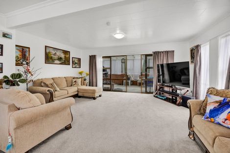 Photo of property in 31 Kamahi Avenue, Hawera, 4610