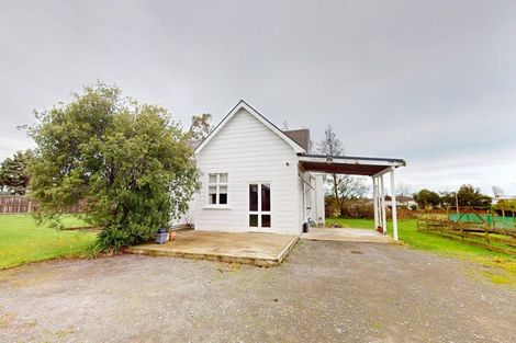 Photo of property in 215 Bridge Street, Bulls, 4818