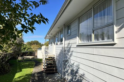 Photo of property in 18 Regency Place, Sunnynook, Auckland, 0632