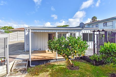 Photo of property in 45a Barnhill Crescent, Pahurehure, Papakura, 2113