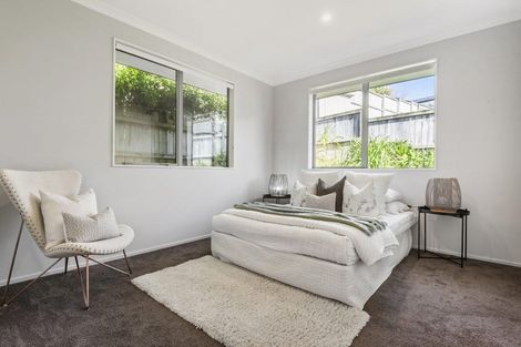 Photo of property in 16 Major Henry Greens, Silverdale, 0932