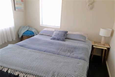 Photo of property in 34 Meynell Court, Glen Eden, Auckland, 0602