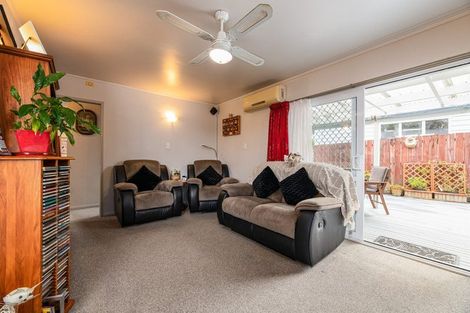 Photo of property in 204 Solar Road, Glen Eden, Auckland, 0602