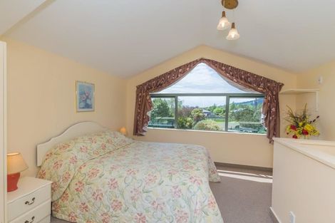 Photo of property in 370 Tararua Road, Levin, 5571