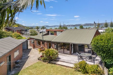 Photo of property in 28 Centennial Drive, Whitianga, 3510