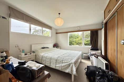 Photo of property in 9 Pekanga Road, Normandale, Lower Hutt, 5010