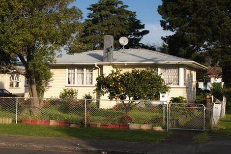 Photo of property in 48 Blake Road, Mangere East, Auckland, 2024