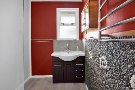 Photo of property in 44 Oberon Street, Stratford, 4332