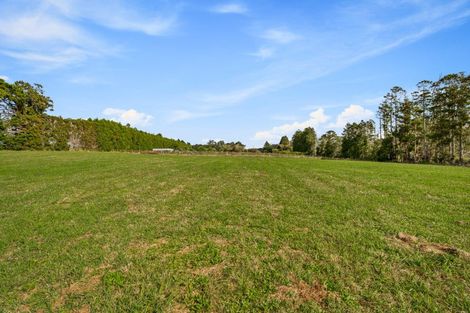 Photo of property in 230 Riverhead Road, Kumeu, 0892