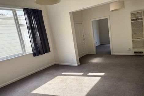 Photo of property in 211 Grant Road, Thorndon, Wellington, 6011