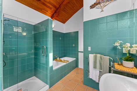 Photo of property in 417 Leigh Road, Whangateau, 0985